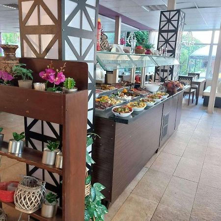 Tropics Hotel Sveti Vlas Ngoại thất bức ảnh