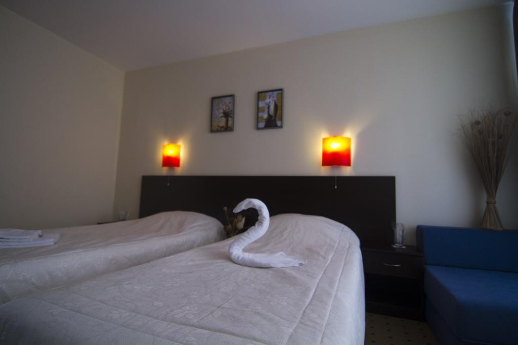 Tropics Hotel Sveti Vlas Ngoại thất bức ảnh