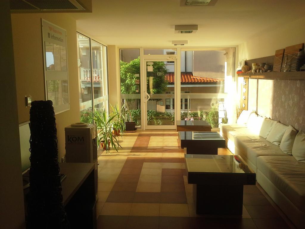 Tropics Hotel Sveti Vlas Ngoại thất bức ảnh