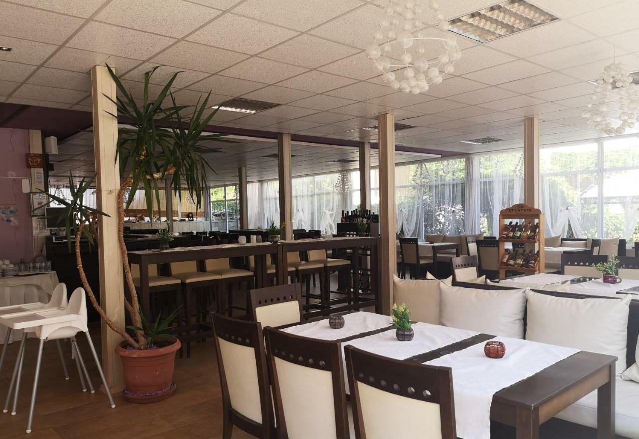 Tropics Hotel Sveti Vlas Ngoại thất bức ảnh