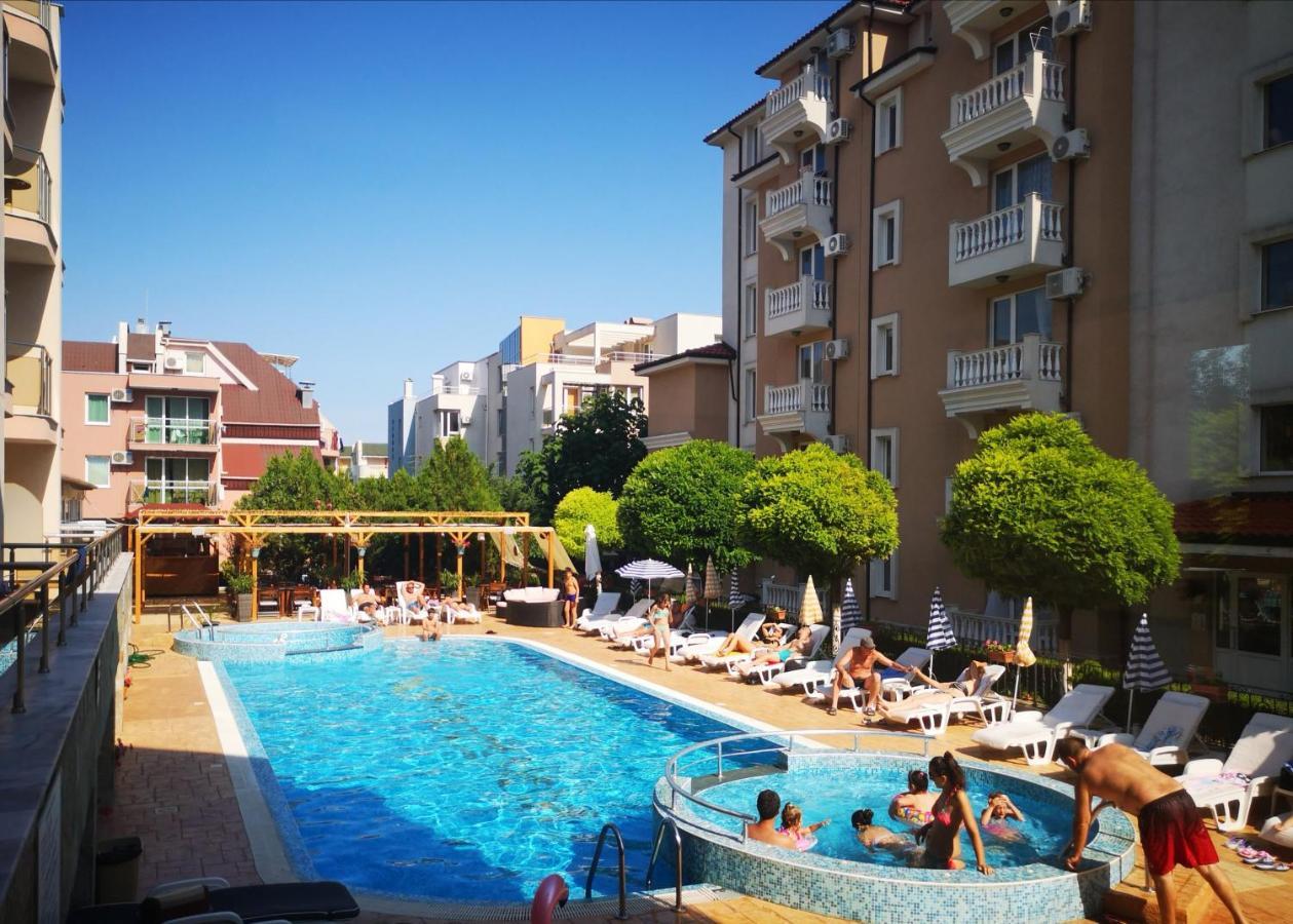 Tropics Hotel Sveti Vlas Ngoại thất bức ảnh