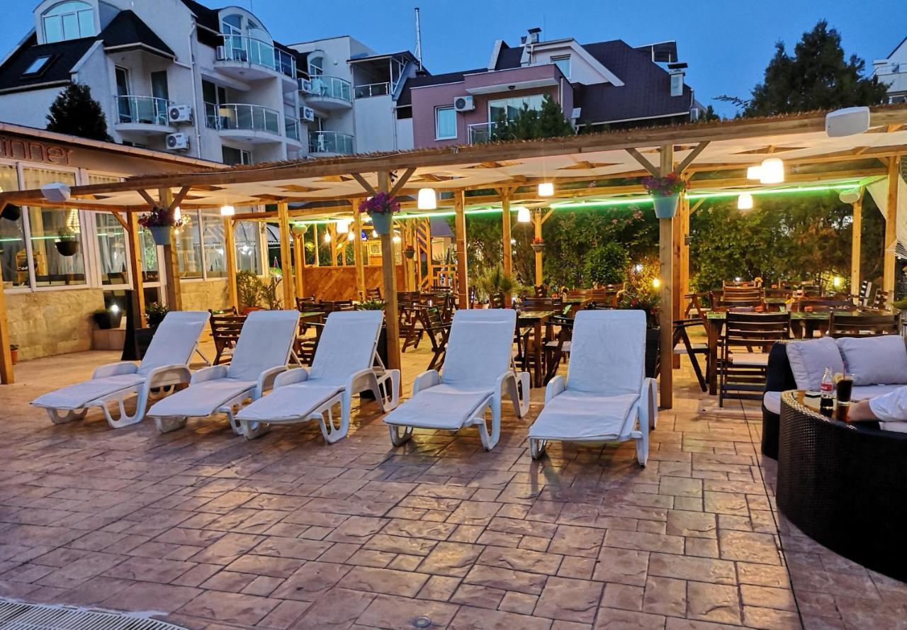 Tropics Hotel Sveti Vlas Ngoại thất bức ảnh